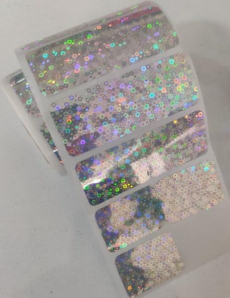 Show details for Hologram Etiket 25X33 Yan Yana 2Li Picture of Hologram Etiket 25X33 Yan Yana 2Li
